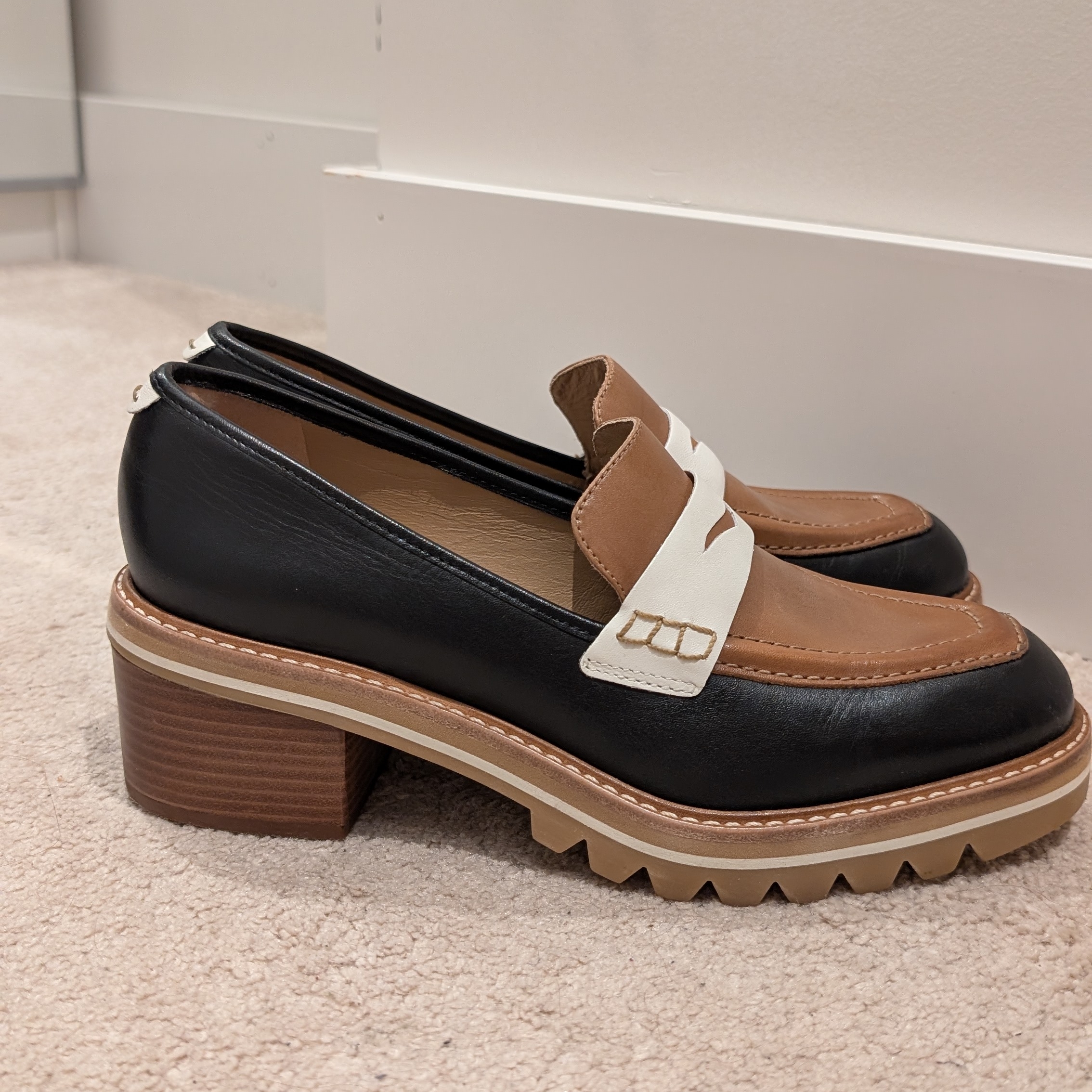Nwot Bernardo Chandler Women's Black Brown & White Loafers Size 9